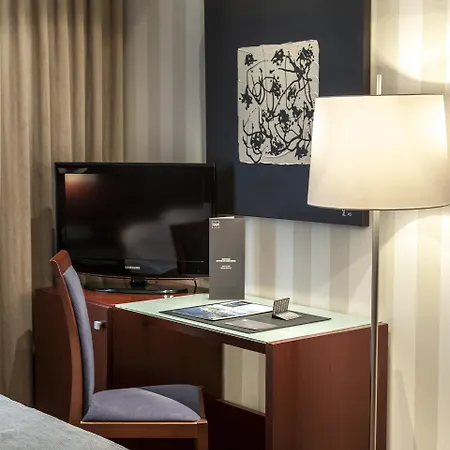 Zenit Hotell 3*