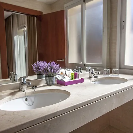 Hotell Zenit 3*